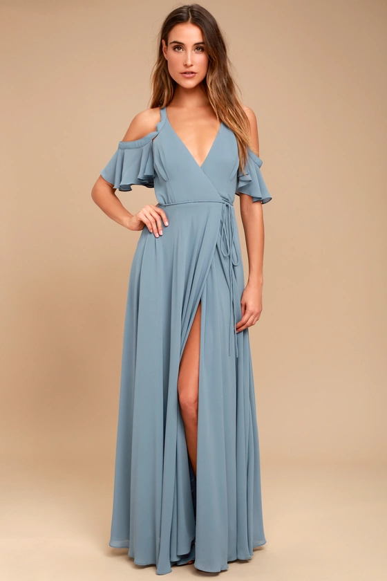 Womens what to wear guide for family pictures. The best Summer and Spring maxi dresses to wear for photoshoots. New Jersey Photographer