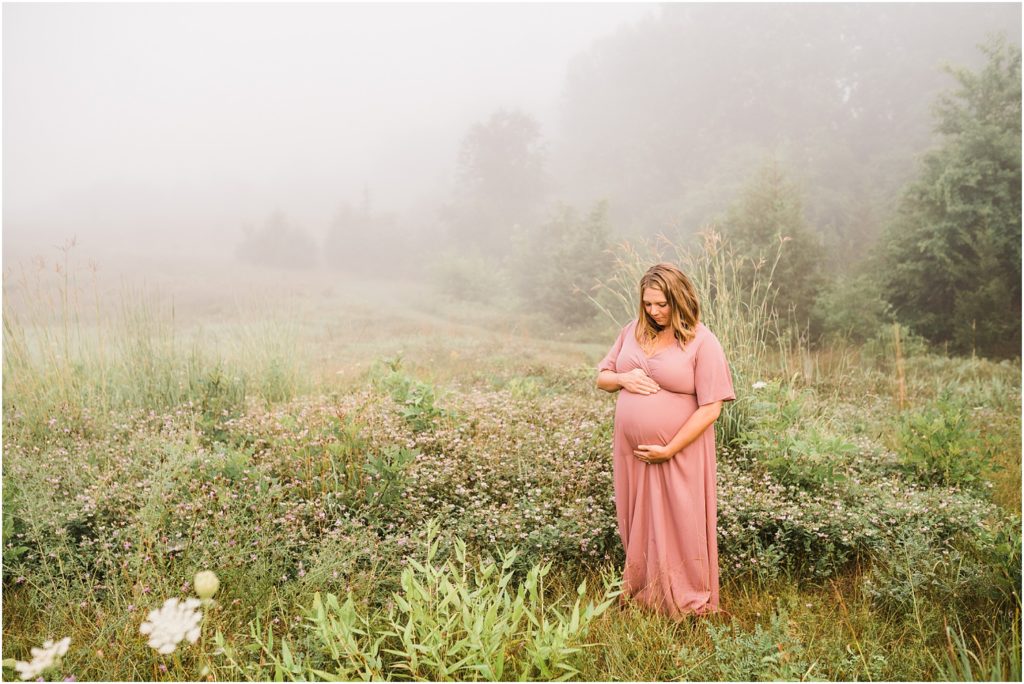 Summer Maternity session in the fog Sussex County New Jersey Maternity Photographer photos by Renee Ash photography Vernon NJ 
