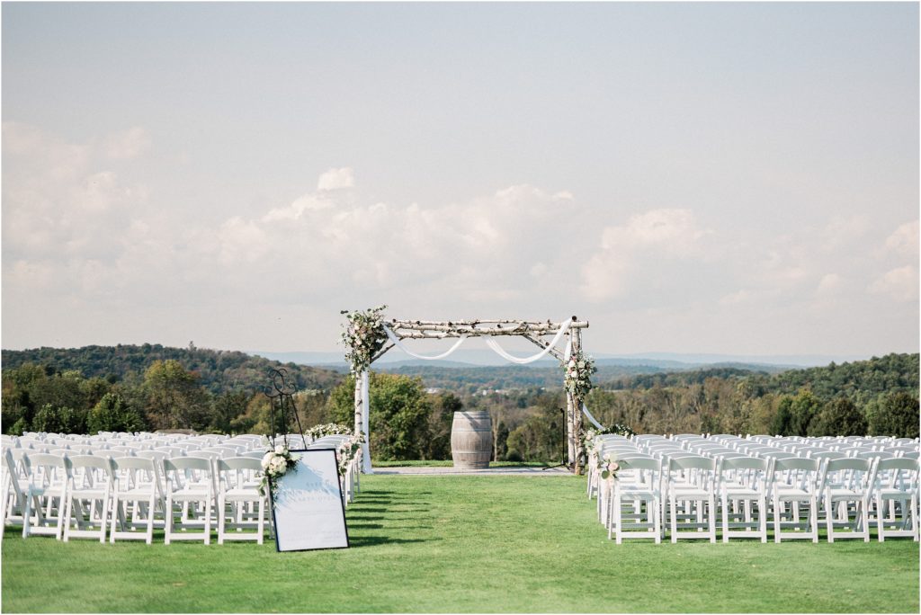 Skyview wedding venue in sparta NJ cermeony space with a mountain top view. Sussex County NJ wedding venue. 