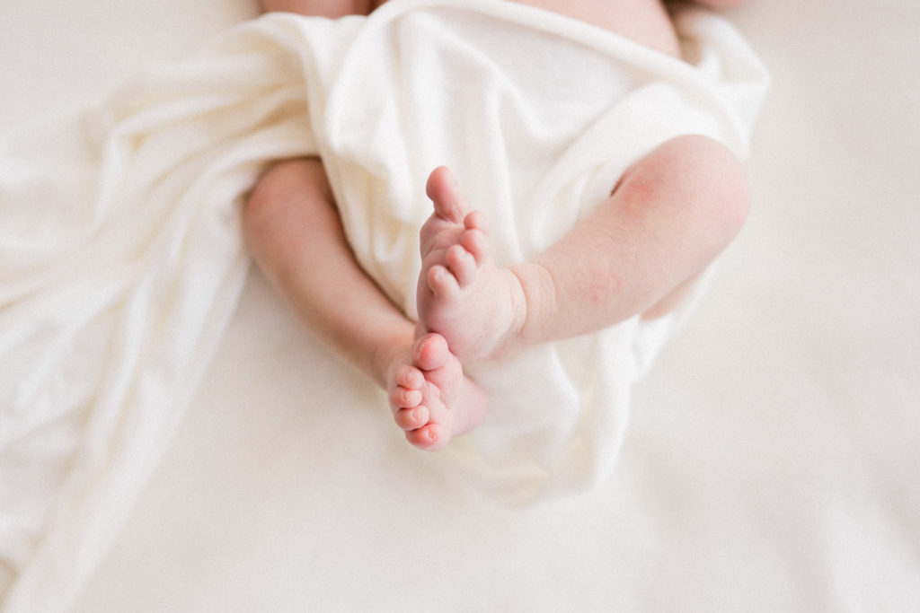 New Jersey baby photographer. Newton NJ photographer. Simple timeless white newborn pictures. Renee Ash Photography