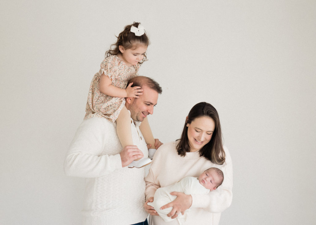 New Jersey baby photographer. Newton NJ photographer. Simple timeless white newborn pictures. Renee Ash Photography