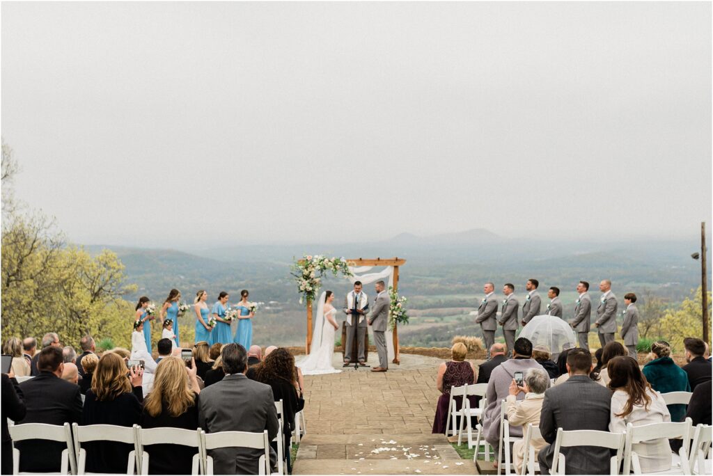 mountain creek mountain top wedding ceremony . red tail lodge. Vernon nj. Renee Ash Photography