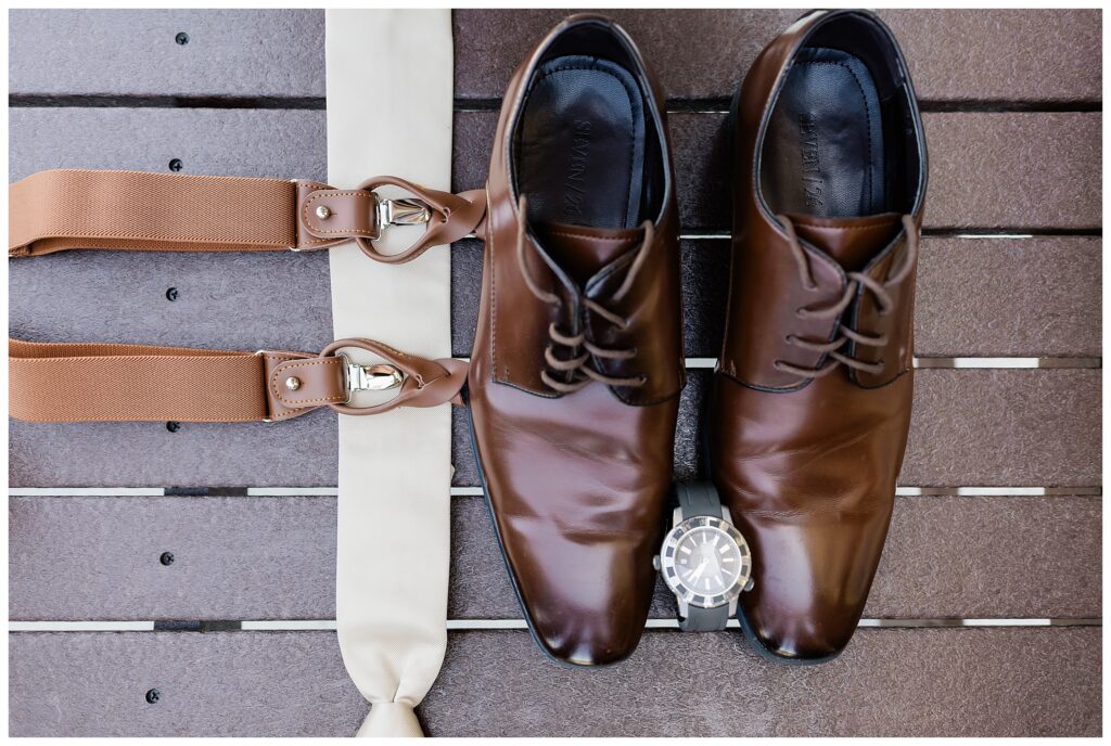 Mountain Creek Red Tail Lodge Wedding - Grooms Suite and Getting ready space in the Appalachian hotel