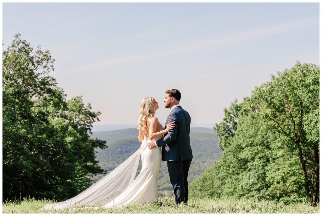 Red Tail Lodge Wedding at Mountain Creek in Vernon NJ Ski resort mountain top wedding ceremony