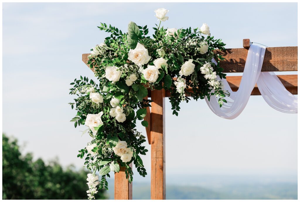 Red Tail Lodge Wedding at Mountain Creek in Vernon NJ Ski resort mountain top wedding ceremony