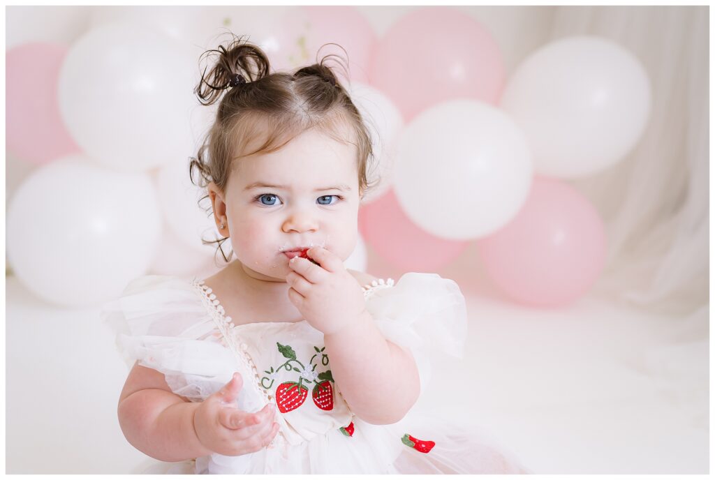 Berry first birthday cake smash studio photo shoot sussex county NJ photographer 