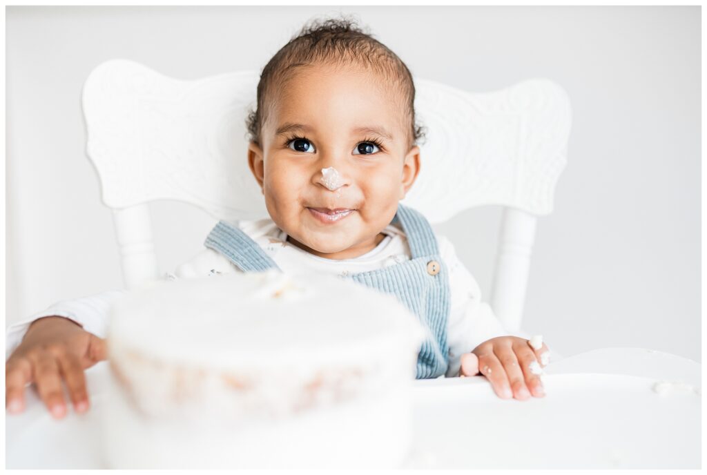 Minimal First Birthday Photo Shoot in NJ 