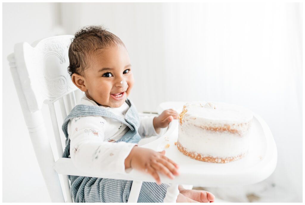 Minimal First Birthday Photo Shoot in NJ 