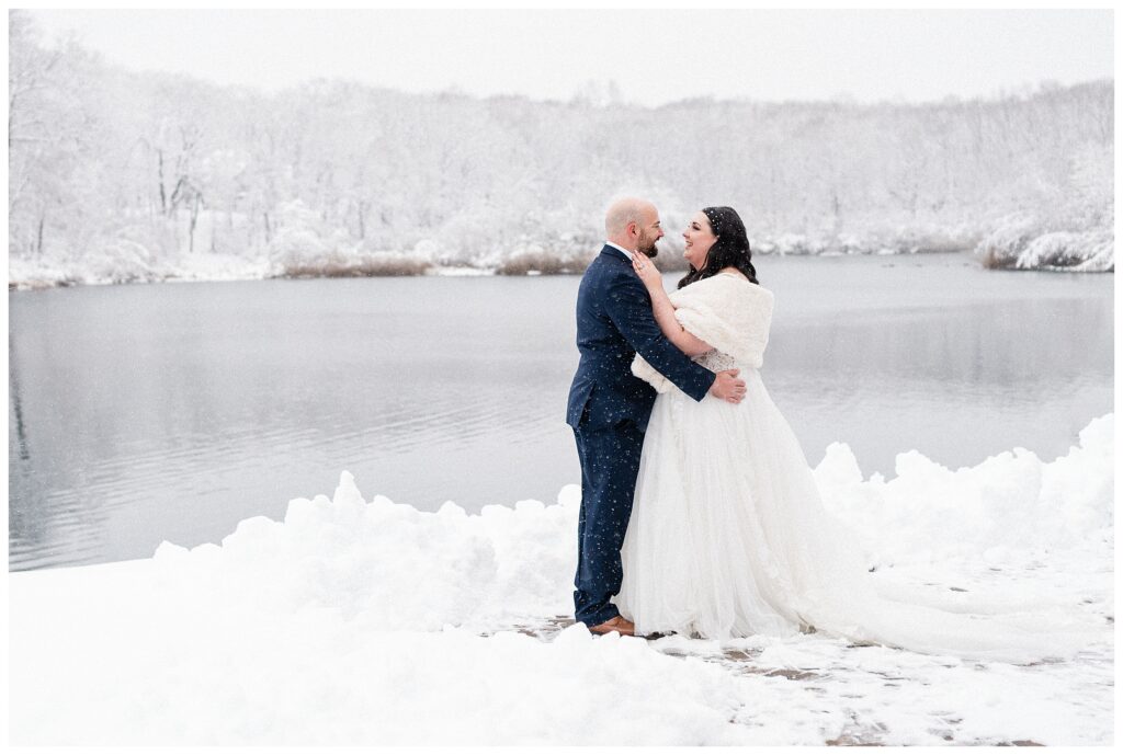 Rock Island Lake Club Snow wedding in Sussex county New Jersey 