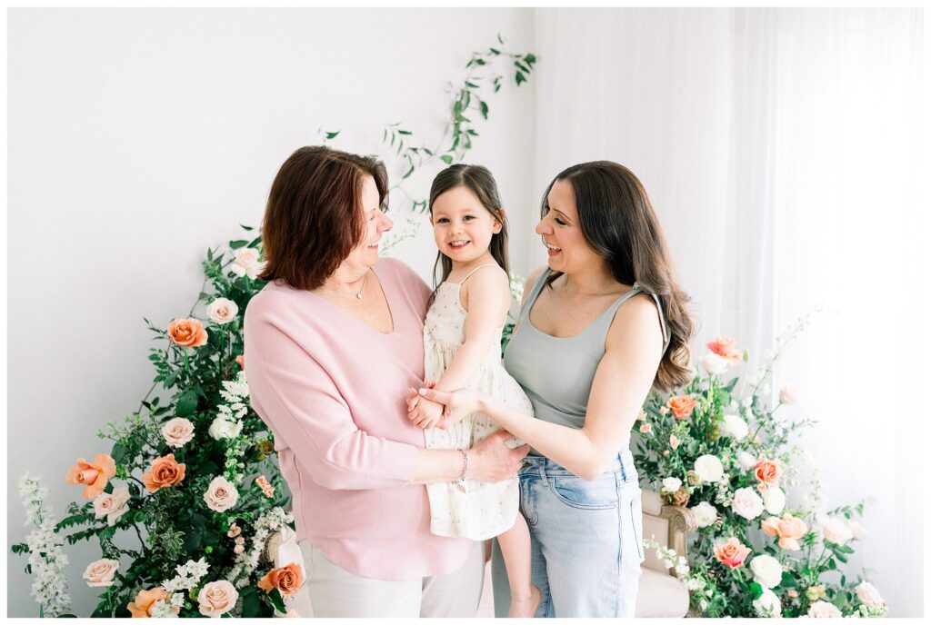 Motherhood Photoshoot for Mother’s Day 2025 in Morris county, NJ by Renee Ash Photography