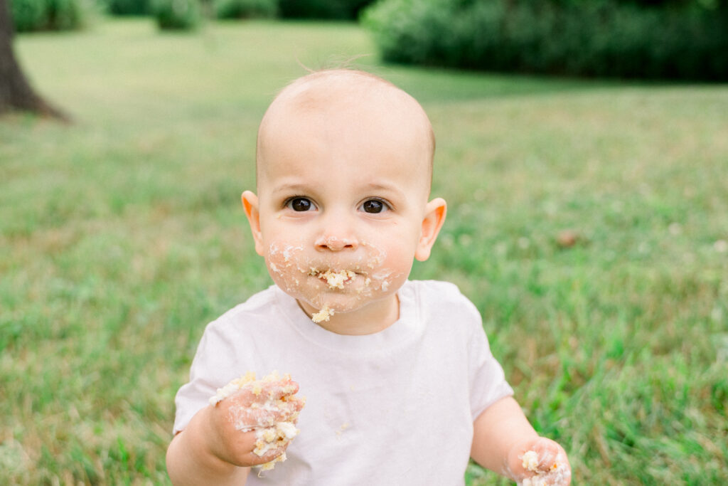 outdoor  first  birthday photoshoot with Newton NJ Family Photographer