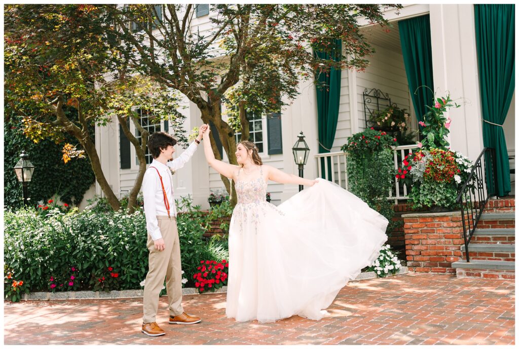 David's Country Inn wedding photographer. NJ Garden Wedding Venue Renee Ash Photography