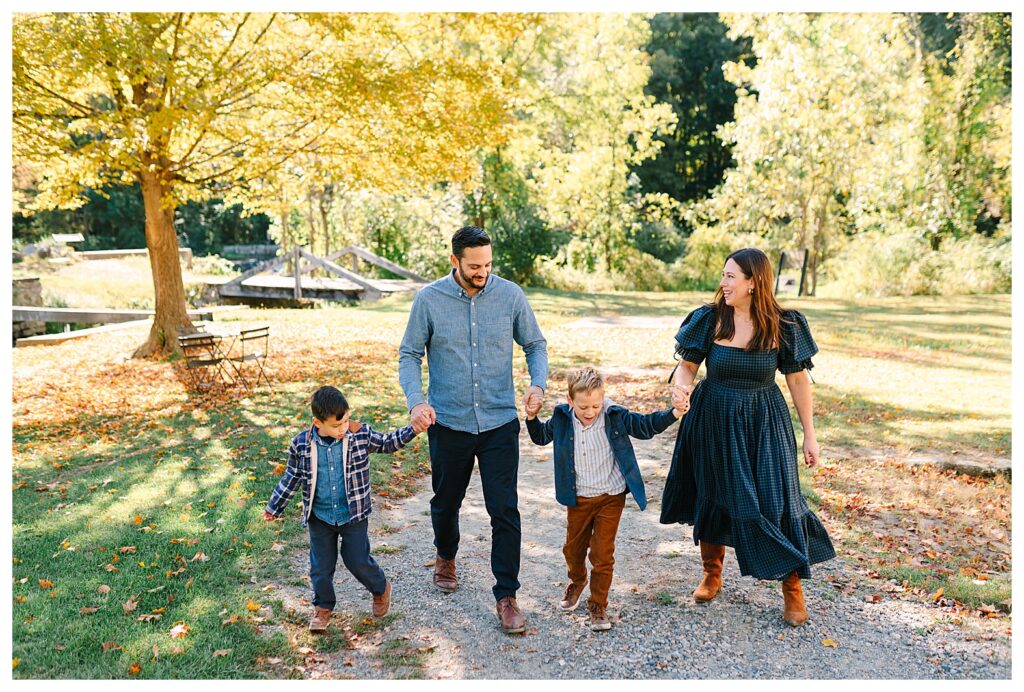 Fall mini sessions in North NJ at Natirar, Waterloo Village, Wawayanda & more. Quick, gorgeous family photos in peak foliage.